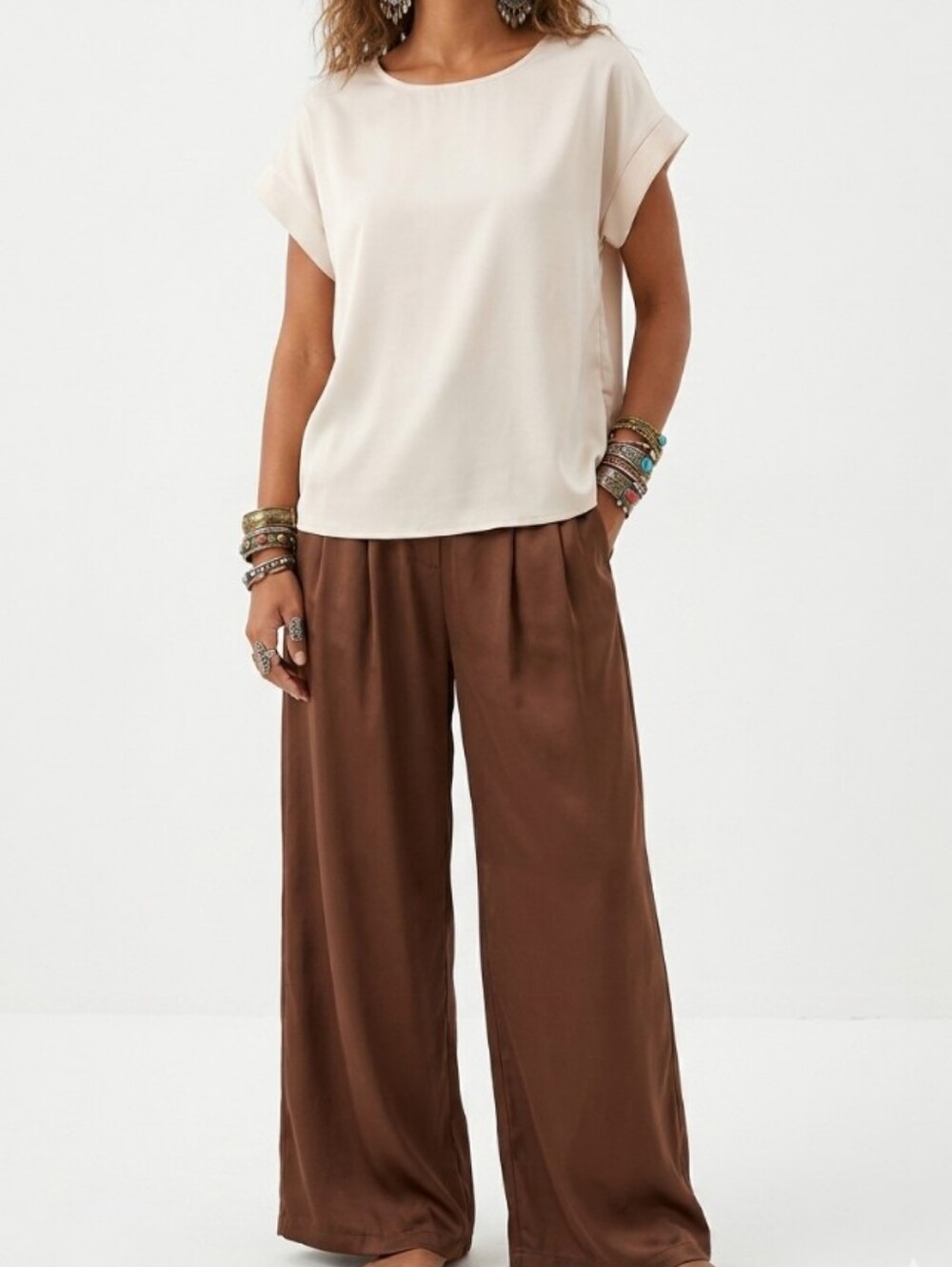 Satin Finish Cream Short Sleeve Round Neck Blouse (1XL)